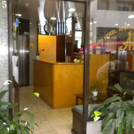 Aparthotel Reno Funchal (Madeira)